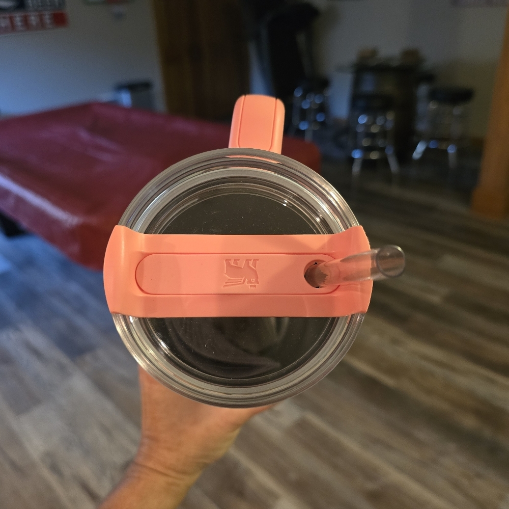Stanley Elf Edition coral quencher New 40 Oz - Picture 2 of 3